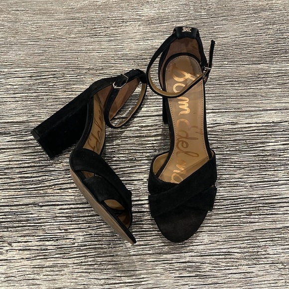 Sam Edelman Women's Yancy Ankle Strap Block Heel Suede Sandals Black Size 8 - Picture 1 of 8